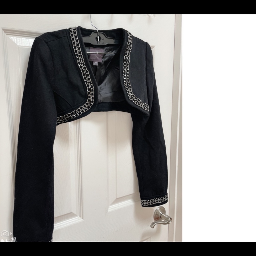 Crop top with chain decorations